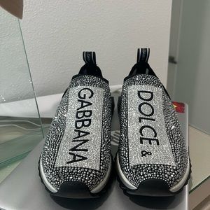 Brand new shoes just worn once to go eat and put back in the closet.